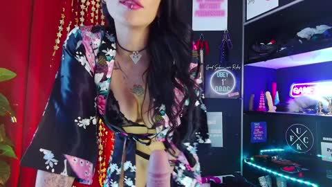 Snapshot of iammistressk chatting on 01-10-25, 05:24 Mistress K online show from 01-10-25, 05:24