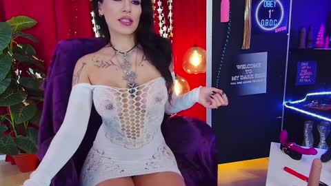 Snapshot of iammistressk chatting on 01-29-25, 10:48 Mistress K online show from 01-29-25, 10:48
