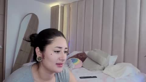 Nyxy online show from 12-15-25, 03:05