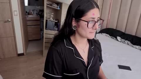 Nyxy online show from 02-08-26, 05:16