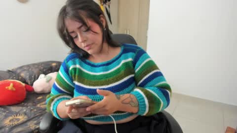 Snapshot of iamrouusie chatting on 05-13-26, 02:36 Rosie online show from 05-13-26, 02:36