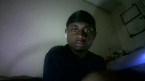 iamryan995442 online show from 03-25-26, 08:15