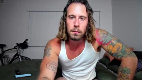 Iamtarzan91 online show from 12-17-25, 02:39