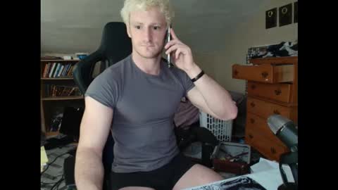 Snapshot of iamtommyparker chatting on 02-07-26, 04:27 iamtommyparker online show from 02-07-26, 04:27