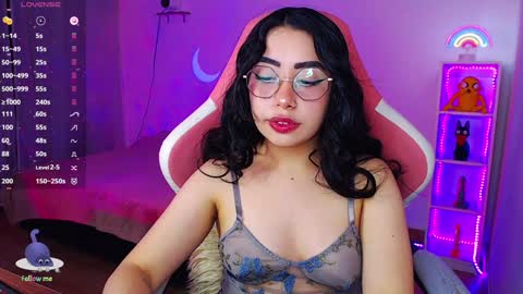 Snapshot of iamveroo chatting on 02-02-25, 07:20 Veronica NDEPENT MODEL online show from 02-02-25, 07:20