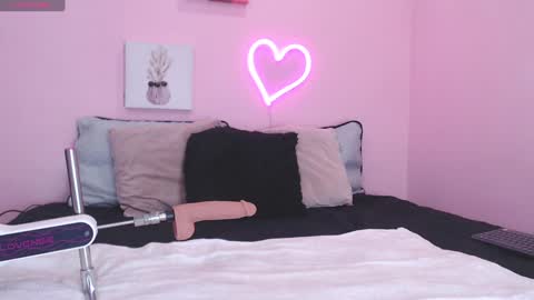 IAN CASTILLO online show from 01-02-25, 11:20