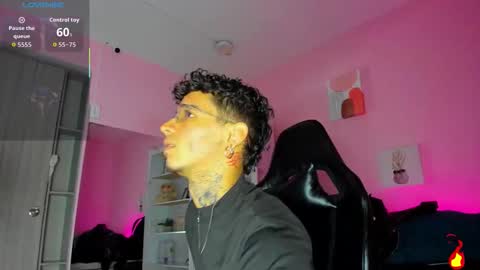 IAN CASTILLO online show from 11-24-25, 11:21