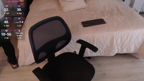 Ian Davis online show from 01-11-25, 02:52