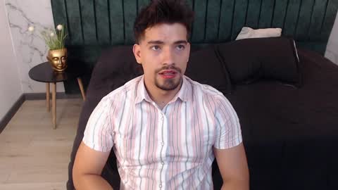 Ian Davis online show from 01-15-25, 11:19