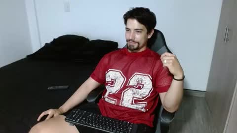 Ian Davis online show from 11-18-25, 01:00