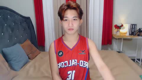 Snapshot of ian_luxxx chatting on 02-14-25, 10:14 ian_luxxx online show from 02-14-25, 10:14