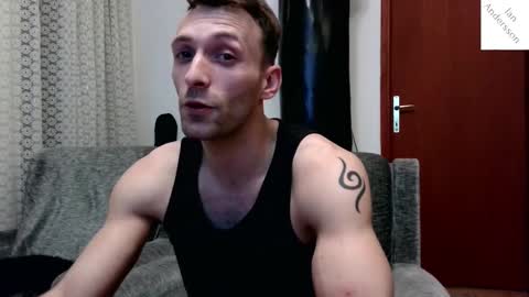 Snapshot of ianandersson27 chatting on 12-19-24, 07:07 Ian Andersson online show from 12-19-24, 07:07