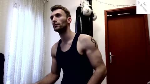 Snapshot of ianandersson27 chatting on 12-24-24, 01:28 Ian Andersson online show from 12-24-24, 01:28