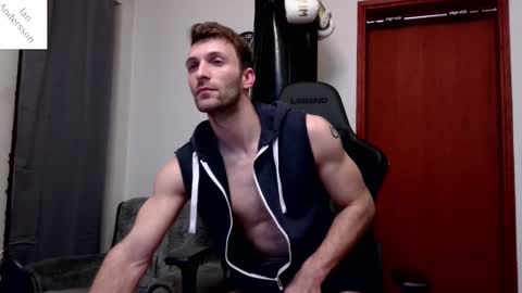 Snapshot of ianandersson27 chatting on 01-25-25, 02:04 Ian Andersson online show from 01-25-25, 02:04