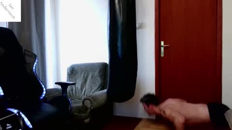 Snapshot of ianandersson27 chatting on 02-01-25, 07:36 Ian Andersson online show from 02-01-25, 07:36