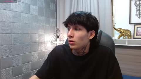 ian online show from 11-07-25, 08:42