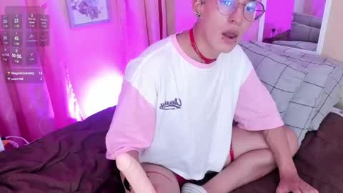 Snapshot of iangel_ chatting on 02-20-25, 10:16 ian online show from 02-20-25, 10:16