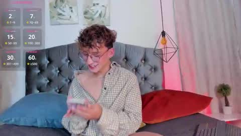 Snapshot of iangel_ chatting on 10-22-25, 03:18 ian online show from 10-22-25, 03:18