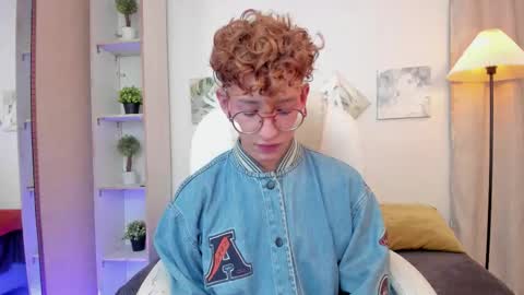 Snapshot of iangel_ chatting on 11-30-25, 02:59 ian online show from 11-30-25, 02:59