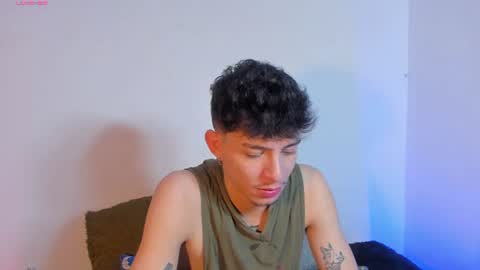 Snapshot of ianlark chatting on 06-27-26, 02:05 Ian Lark online show from 06-27-26, 02:05