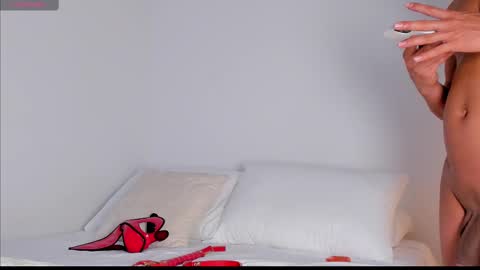 Snapshot of ianmachado777 chatting on 02-12-25, 12:48 Ian Machado online show from 02-12-25, 12:48