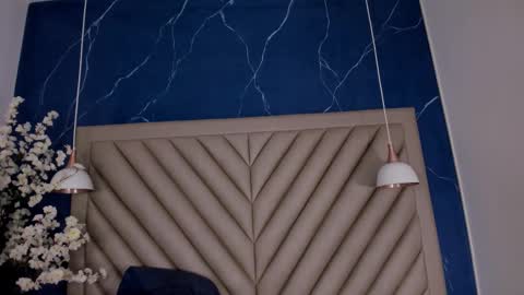 Snapshot of ibbie_ chatting on 10-08-25, 12:25 ibbie_ online show from 10-08-25, 12:25