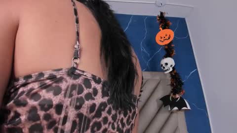 Snapshot of ibbie_ chatting on 10-30-25, 12:17 ibbie_ online show from 10-30-25, 12:17