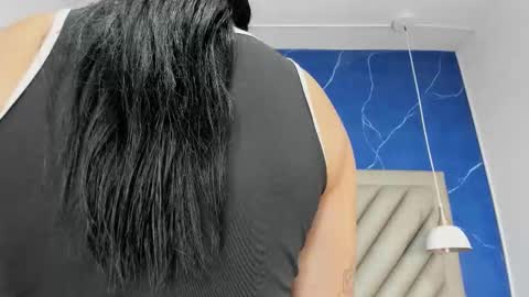 Snapshot of ibbie_ chatting on 11-20-25, 12:05 ibbie_ online show from 11-20-25, 12:05