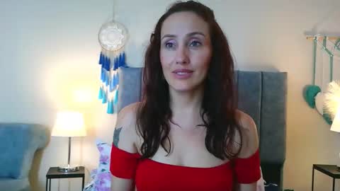 Iberian Moon online show from 01-06-26, 05:49