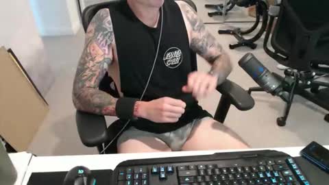 Snapshot of ic987 chatting on 02-12-26, 04:51 ic987 online show from 02-12-26, 04:51