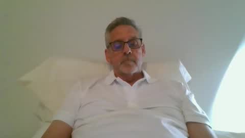 Snapshot of icanhelpu43 chatting on 05-22-26, 11:43 icanhelpu43 online show from 05-22-26, 11:43