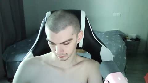 MAX online show from 01-31-25, 09:48