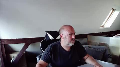 iceoli123 online show from 09-16-25, 04:08