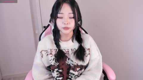 Snapshot of ichigo_o chatting on 12-11-24, 06:25 Hitomi online show from 12-11-24, 06:25