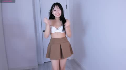 Snapshot of ichigo_o chatting on 01-06-25, 08:14 Hitomi online show from 01-06-25, 08:14