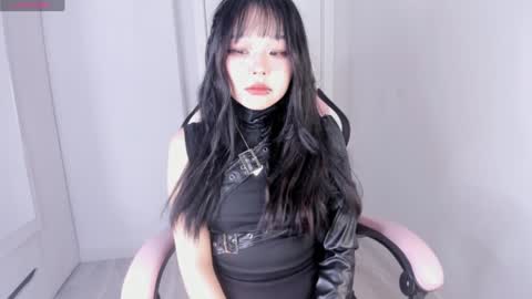 Snapshot of ichigo_o chatting on 01-26-25, 12:22 Hitomi online show from 01-26-25, 12:22