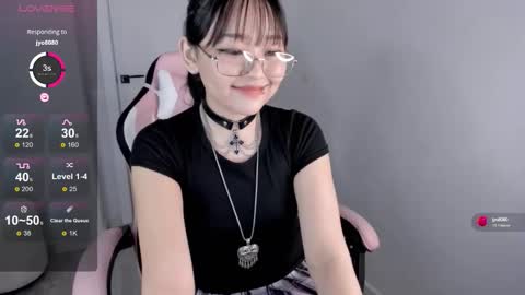 Snapshot of ichigo_o chatting on 09-13-25, 10:37 Hitomi online show from 09-13-25, 10:37