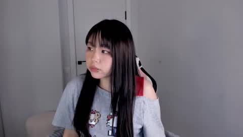 Snapshot of ichigo_o chatting on 10-13-25, 07:08 Hitomi online show from 10-13-25, 07:08