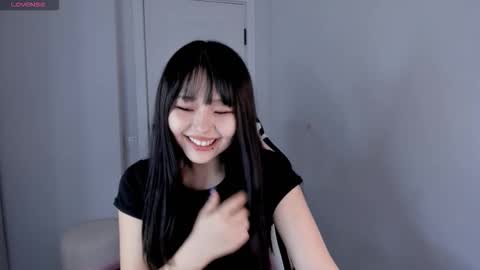 Snapshot of ichigo_o chatting on 10-21-25, 08:42 Hitomi online show from 10-21-25, 08:42