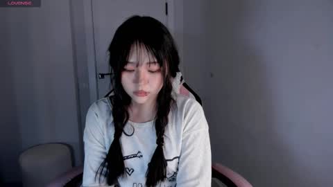 Snapshot of ichigo_o chatting on 10-26-25, 07:31 Hitomi online show from 10-26-25, 07:31