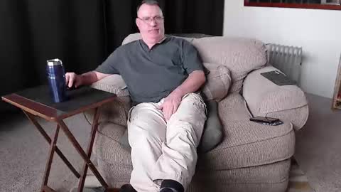 Christopher online show from 02-18-25, 06:37