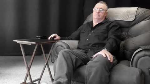 Christopher online show from 10-29-25, 11:06