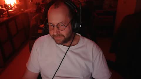 icum4ladies2021 online show from 11-30-25, 08:24