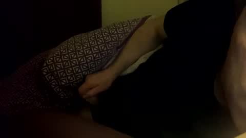 Snapshot of icums4u chatting on 01-12-25, 10:22 icums4u online show from 01-12-25, 10:22