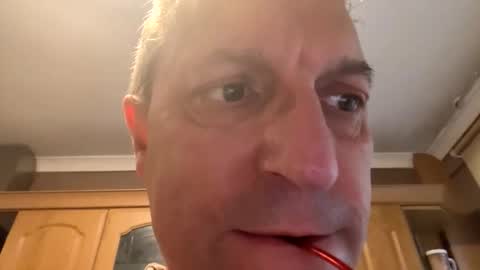 Snapshot of icums4u chatting on 09-20-25, 08:37 icums4u online show from 09-20-25, 08:37