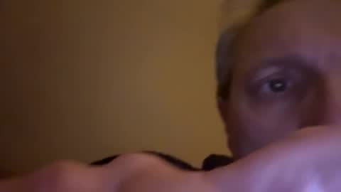 Snapshot of icums4u chatting on 11-18-25, 10:47 icums4u online show from 11-18-25, 10:47