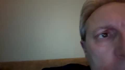 Snapshot of icums4u chatting on 11-23-25, 10:53 icums4u online show from 11-23-25, 10:53