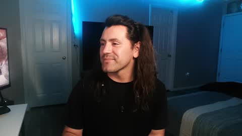 Snapshot of icy_ivy chatting on 01-11-25, 02:25 Ivan online show from 01-11-25, 02:25