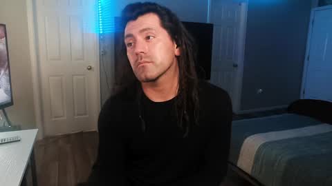 Snapshot of icy_ivy chatting on 01-15-25, 05:47 Ivan online show from 01-15-25, 05:47