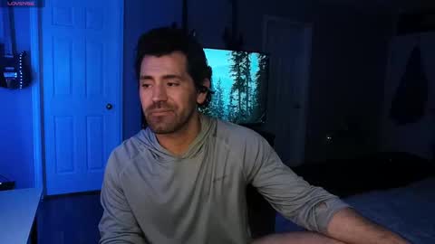 Snapshot of icy_ivy chatting on 09-18-25, 03:25 Ivan online show from 09-18-25, 03:25